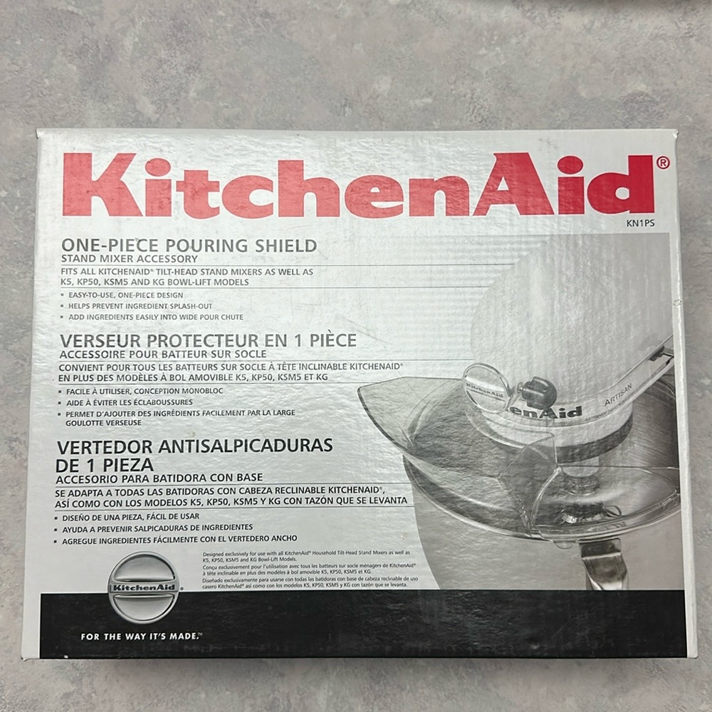Kitchen Aid pouring shield for stand mixer, NIB never used!